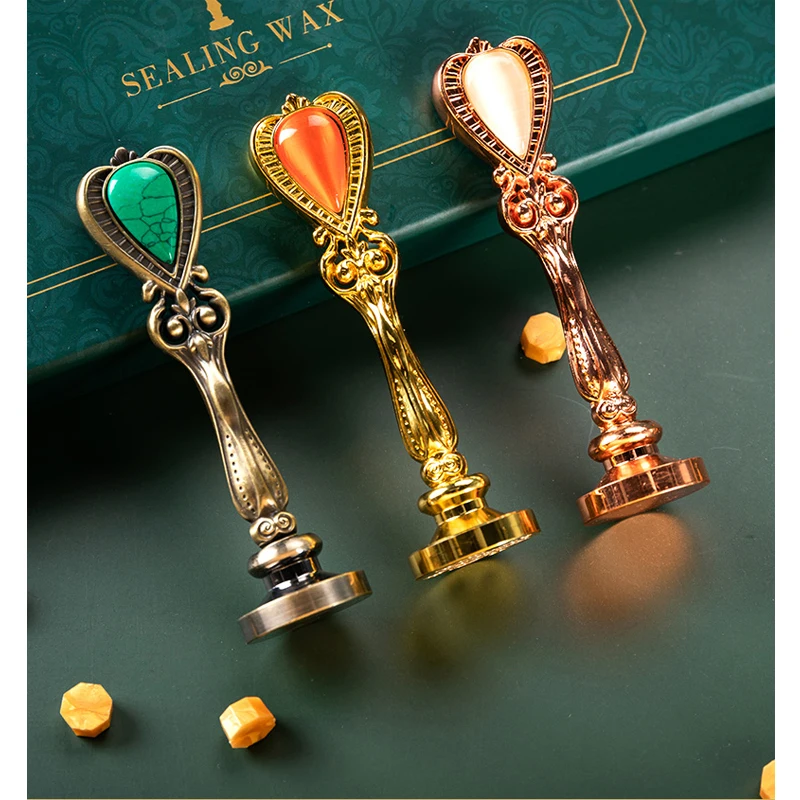 Lacquer seal custom set fixed engraving envelope seal wedding wax seal retro national style engraving pattern seal 
Lacquer seal custom set fixed engraving envelope seal wedding wax seal retro national style engraving pattern seal