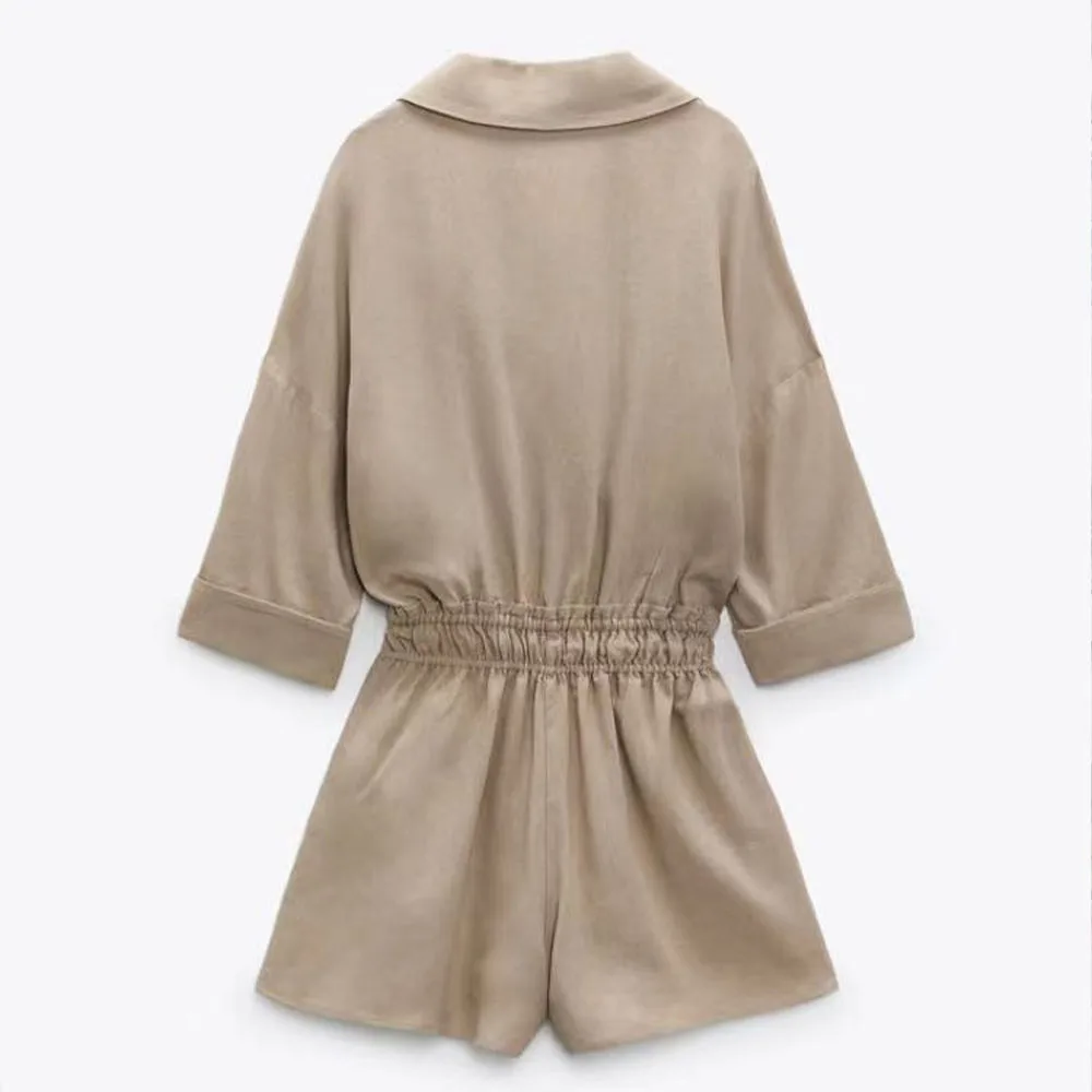 2021 Za Women Summer New Chic Fashion Tatt Linen Jumpsuit Vintage Short Sleeve Drawstring Elastic Waist Female Playsuits Mujer
2021 Za Women Summer New Chic Fashion Tatt Linen Jumpsuit Vintage Short Sleeve Drawstring Elastic Waist Female Playsuits Mujer