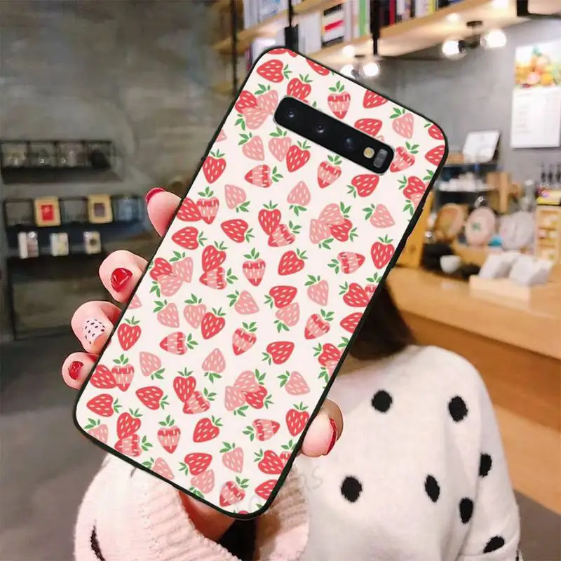 Red cute strawberry fruit Phone Case For Samsung A50 A51 A71 A20E A20S S10 S20 S21 S30 Plus ultra 5G M11 funda shell
Red cute strawberry fruit Phone Case For Samsung A50 A51 A71 A20E A20S S10 S20 S21 S30 Plus ultra 5G M11 funda shell
