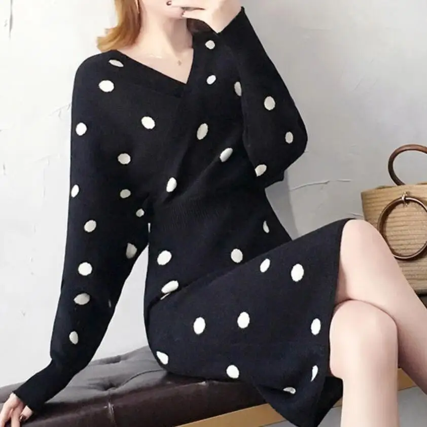 2020 Dot Sweater Dress Women V Neck Cross Design Knitted Dress Pullover Elegant Female Long Sleeve Sexy Dress Vestidos JW9266
2020 Dot Sweater Dress Women V Neck Cross Design Knitted Dress Pullover Elegant Female Long Sleeve Sexy Dress Vestidos JW9266
