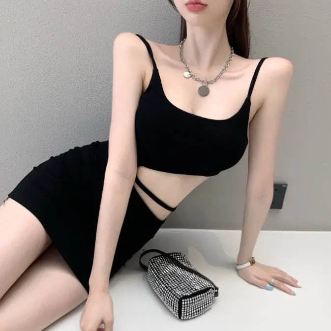 2021 Sexy fashion Summer Sleeveless Straps Dress Women Bodycon Dresses Low Chest Bag Hip Backless v Neck Party Dress MiniDress
2021 Sexy fashion Summer Sleeveless Straps Dress Women Bodycon Dresses Low Chest Bag Hip Backless v Neck Party Dress MiniDress