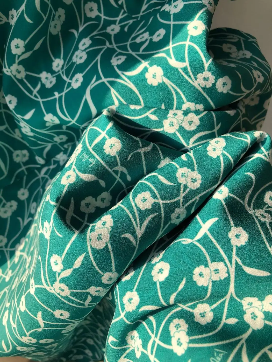 Women Summer Mini Dress Short Sleeve Green V-neck Ladies Floral Printed Sexy Cute Short Dresses
Women Summer Mini Dress Short Sleeve Green V-neck Ladies Floral Printed Sexy Cute Short Dresses