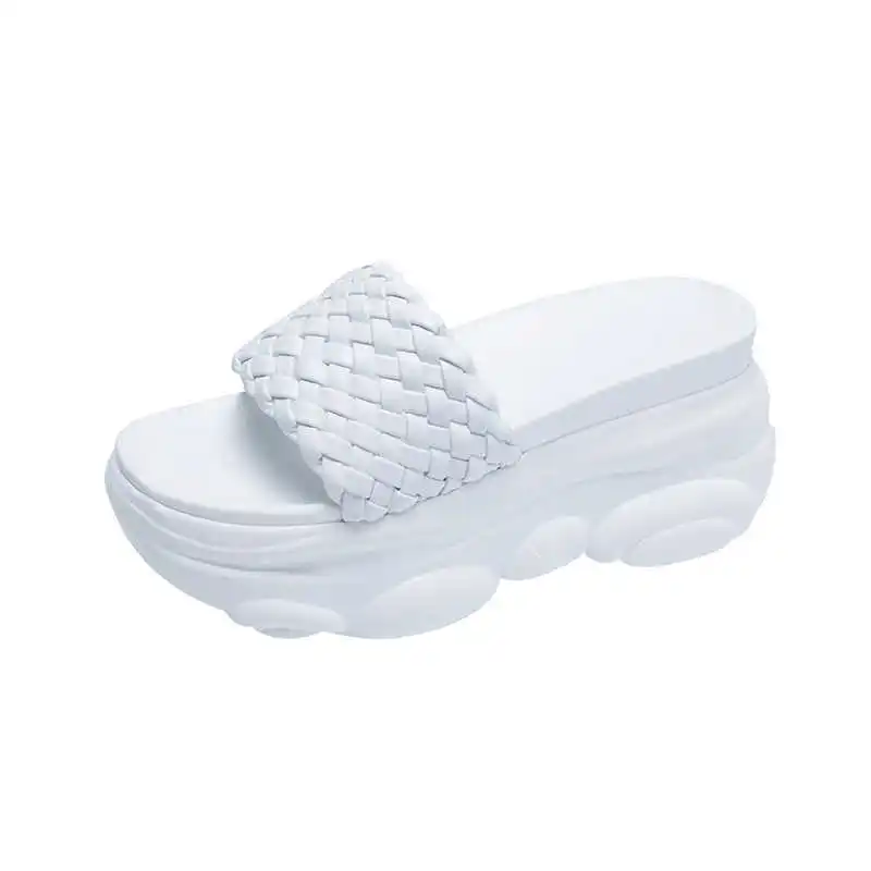 Bear sandals women's 2020 summer new Korean fashion knitting thick bottom muffin high-heeled slippers women
Bear sandals women's 2020 summer new Korean fashion knitting thick bottom muffin high-heeled slippers women