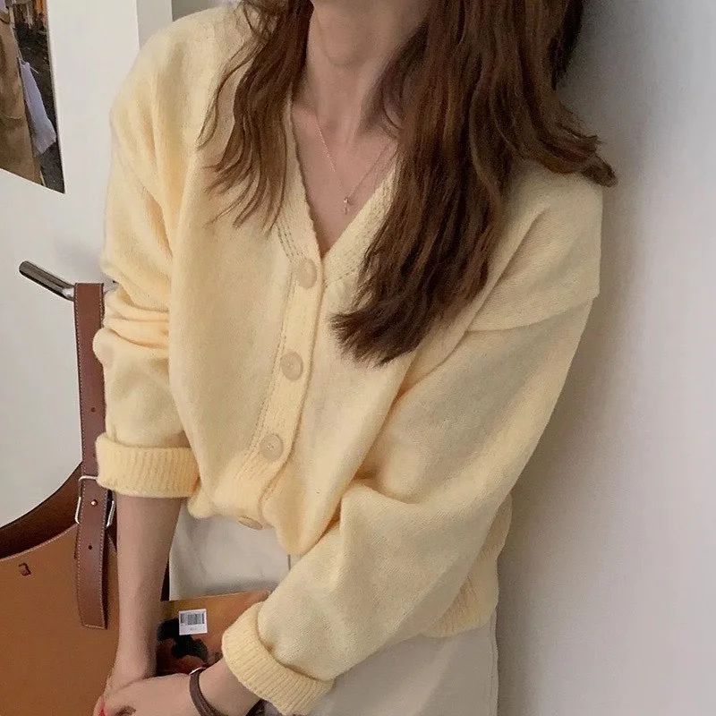 New Oversize Womens Sweaters Autumn Vintage Cardigans Loose Winter Sweater Knitted Plus Size Women Cardigan Knit Button Loose
New Oversize Womens Sweaters Autumn Vintage Cardigans Loose Winter Sweater Knitted Plus Size Women Cardigan Knit Button Loose
