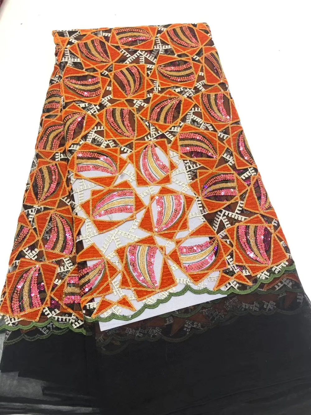 african velvet lace fabric 2020 high quality lace nigerian French mesh Lace Fabric With Sequins Nigerian Lace Fabric For Wedding
african velvet lace fabric 2020 high quality lace nigerian French mesh Lace Fabric With Sequins Nigerian Lace Fabric For Wedding