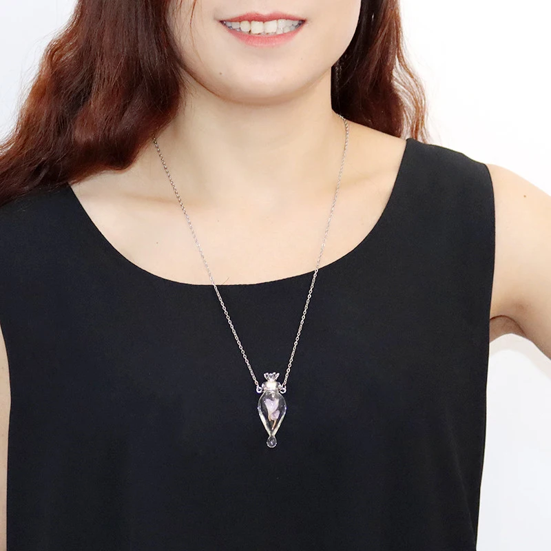 1PC Clear Heart Bottle Essential Oil Pendant Murano Glass Perfume Necklaces Stainless Steel Chain Perfumes For Women
1PC Clear Heart Bottle Essential Oil Pendant Murano Glass Perfume Necklaces Stainless Steel Chain Perfumes For Women