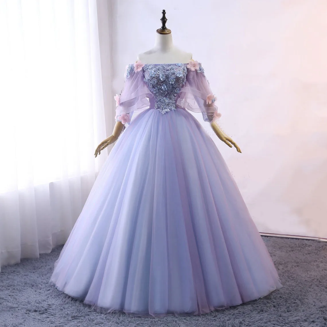 Custom Women Prom Dress Ball Gown Long Quinceanera Dress Floral Flowers Masquerade Prom Dress Wedding Bride Gown Illusion Back
Custom Women Prom Dress Ball Gown Long Quinceanera Dress Floral Flowers Masquerade Prom Dress Wedding Bride Gown Illusion Back