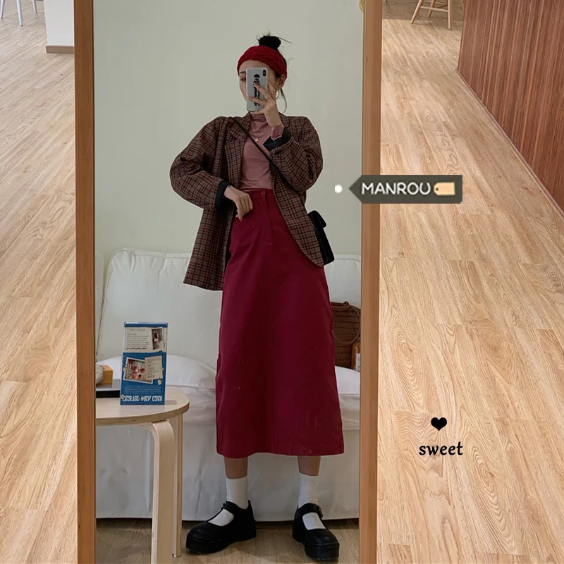 British Style Long Sleeve Plaid suit coat women's middle long high waist skirt in the spring and autumn of 2021, foreign style
British Style Long Sleeve Plaid suit coat women's middle long high waist skirt in the spring and autumn of 2021, foreign style