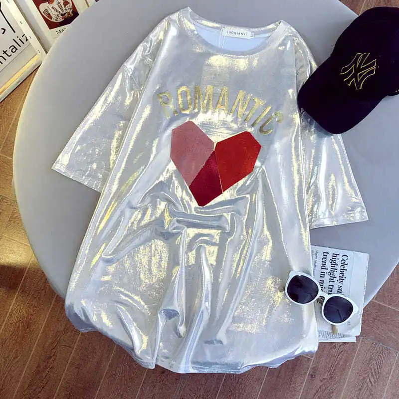 Tshirt Women 2021 Summer Heart Print Sequined Short Sleeve Crop Top Women Pullover Couples Fashion Designer Oversized Tshirt
Tshirt Women 2021 Summer Heart Print Sequined Short Sleeve Crop Top Women Pullover Couples Fashion Designer Oversized Tshirt