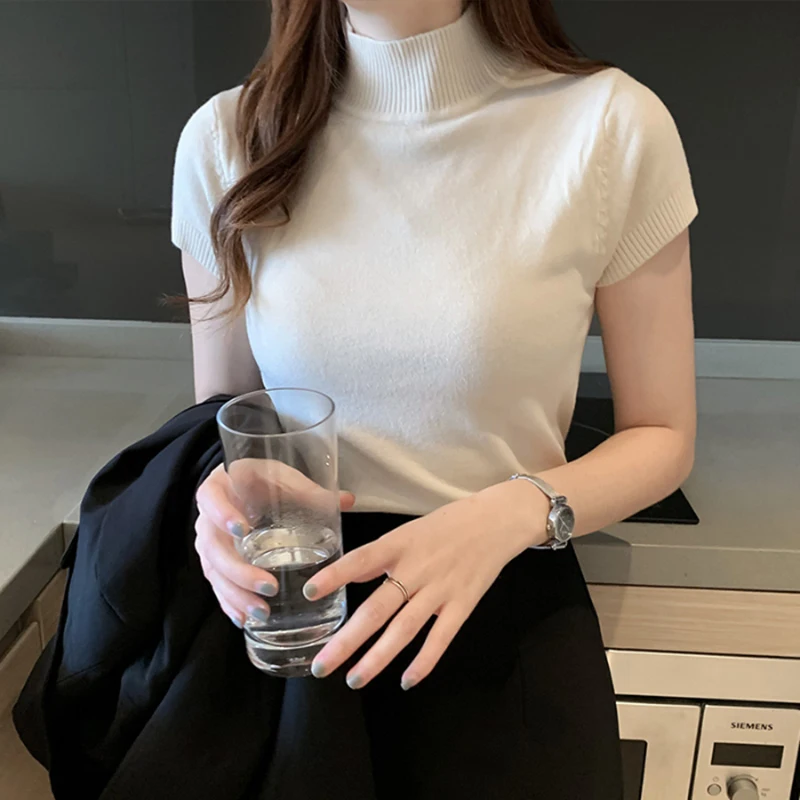 2021 New Fashion Knitt Short Sleeve T Shirt Women Half Turtleneck Stretch Knitted T Shirt Solid Casual Spring Summer Female Tops
2021 New Fashion Knitt Short Sleeve T Shirt Women Half Turtleneck Stretch Knitted T Shirt Solid Casual Spring Summer Female Tops