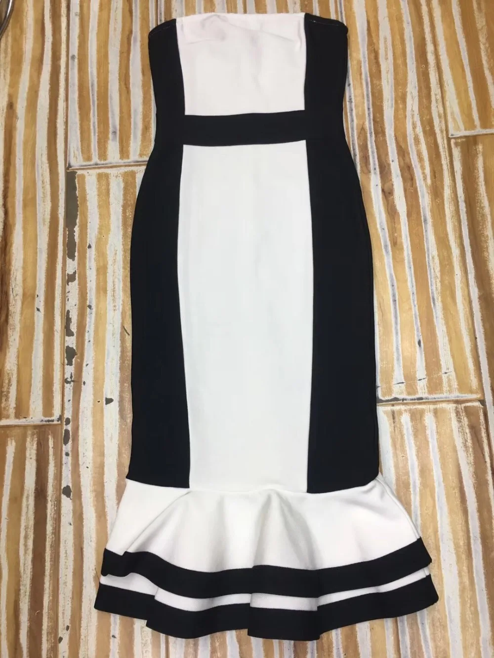 2019 New Arrival Women black white strapless off shoulder sleeveless Vestidos Celebrity evening party bodycon bandage dress
2019 New Arrival Women black white strapless off shoulder sleeveless Vestidos Celebrity evening party bodycon bandage dress