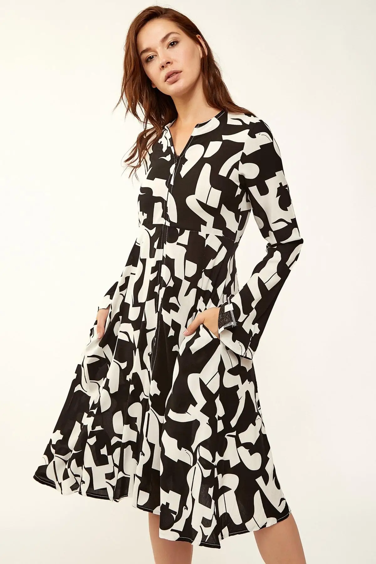 Счастья ist. Женское черное платье из вискозы с принтом FN01525 | Женская одежда