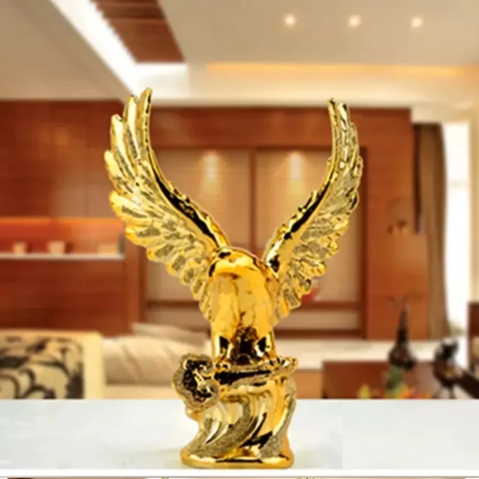 22CM Ceramic eagle Crafts Ceramic Creative Room Decoration Handicraft Gold Animal Porcelain Figurines Decorations L2565
22CM Ceramic eagle Crafts Ceramic Creative Room Decoration Handicraft Gold Animal Porcelain Figurines Decorations L2565