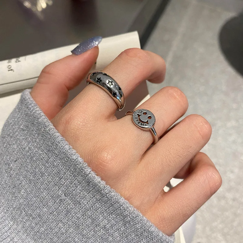 Smiling Face Ring For Men And Women Star Ring Versatile Vintage Temperament European And American Style 2021 New Fashion
Smiling Face Ring For Men And Women Star Ring Versatile Vintage Temperament European And American Style 2021 New Fashion
