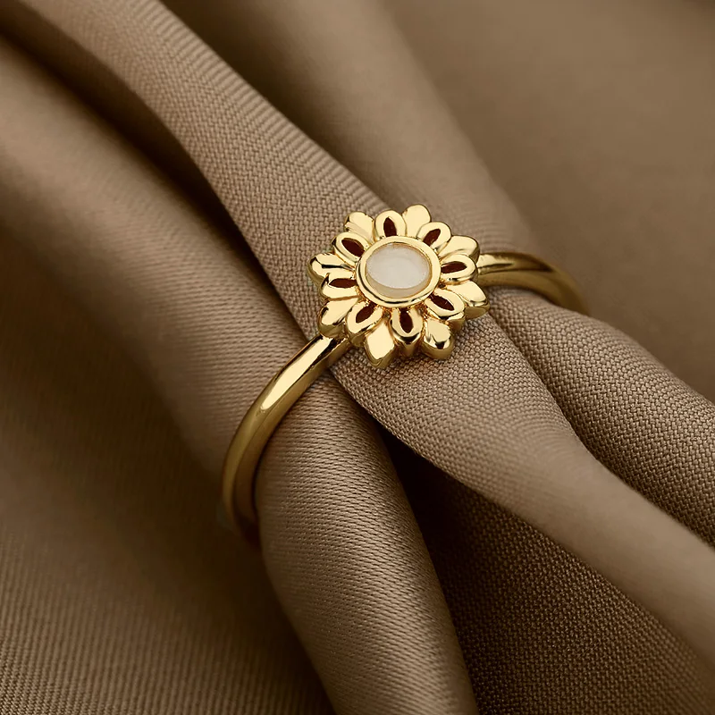 Cute Opal Rings For Women Best Friend Gold Sunflower Finger Ring Aesthetic Sun Flower Jewelry Accessories 2021 BFF Anillos Bague
Cute Opal Rings For Women Best Friend Gold Sunflower Finger Ring Aesthetic Sun Flower Jewelry Accessories 2021 BFF Anillos Bague