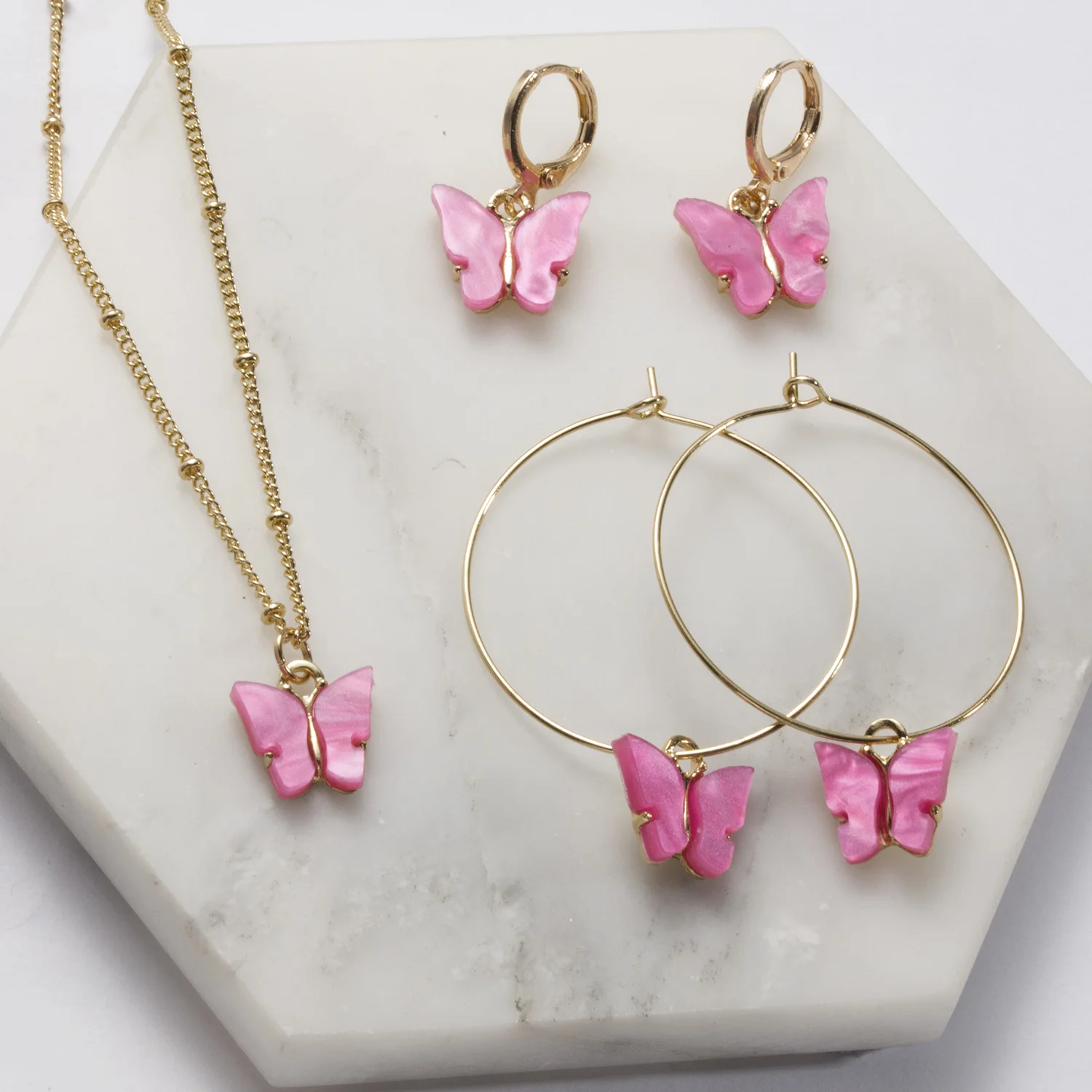Acrylic Butterfly Pendant Earrings Necklace Combination Set Japan and South Korea Sweet Style Alloy Chain Jewelry Set
Acrylic Butterfly Pendant Earrings Necklace Combination Set Japan and South Korea Sweet Style Alloy Chain Jewelry Set