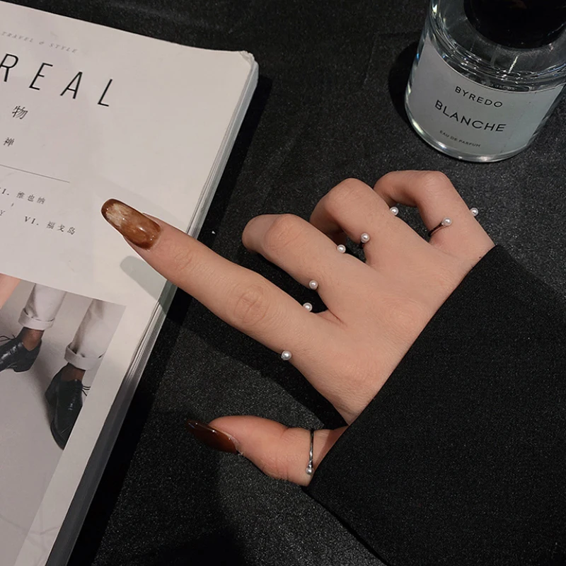 Five-Piece Pearl Korean Simple Trend Fashion Individual Opening Adjustable Index Finger For Women
Five-Piece Pearl Korean Simple Trend Fashion Individual Opening Adjustable Index Finger For Women