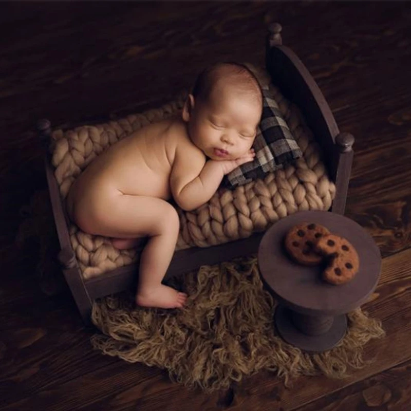 2021 New Newborn Posing Mini Bed Baby Photo Shooting Props Wooden Crib Infant Photography Accessories 
2021 New Newborn Posing Mini Bed Baby Photo Shooting Props Wooden Crib Infant Photography Accessories