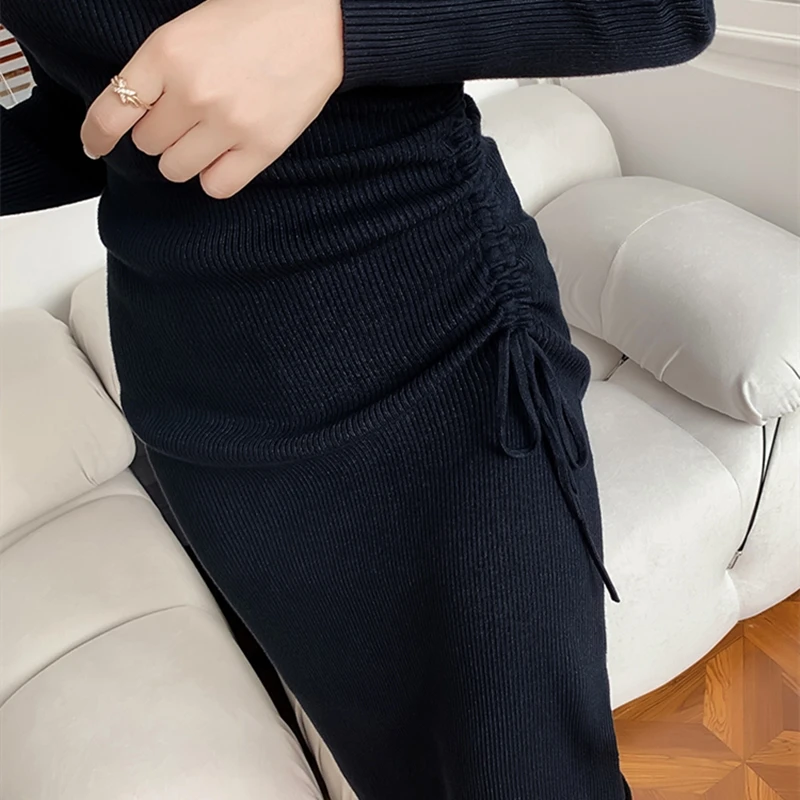 Korean Style Fashion V-Neck Long Sleeve Knit Dress 2020 Autumn Winter New Women High Quality Drawstring Solid Slim Dresses
Korean Style Fashion V-Neck Long Sleeve Knit Dress 2020 Autumn Winter New Women High Quality Drawstring Solid Slim Dresses