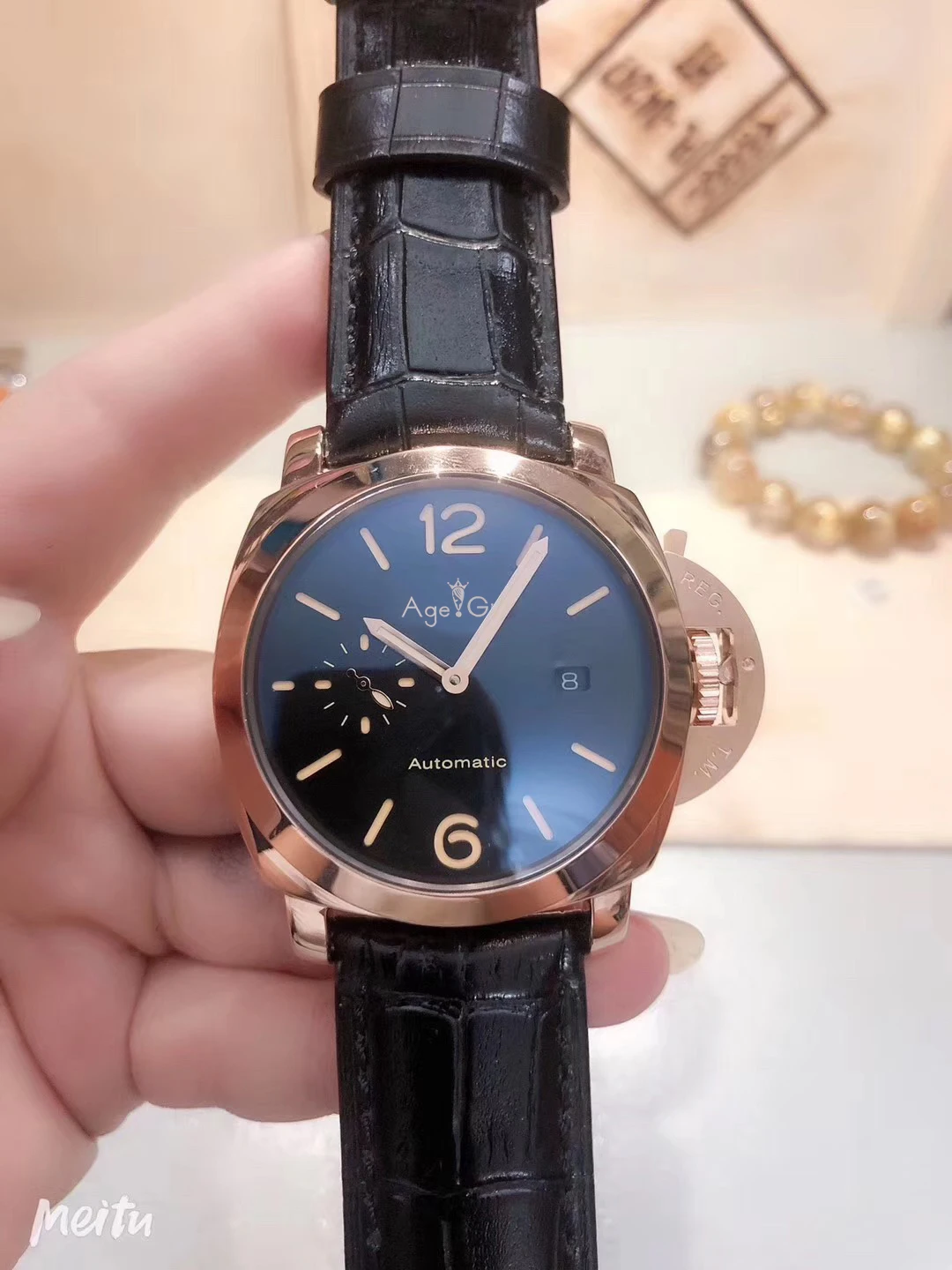 Classic Men Automatic Mechanical Sapphire Rose Gold Stainless Steel 3 Day Luminous 1950 Sport Watch Ceramica Black Leather
Classic Men Automatic Mechanical Sapphire Rose Gold Stainless Steel 3 Day Luminous 1950 Sport Watch Ceramica Black Leather
