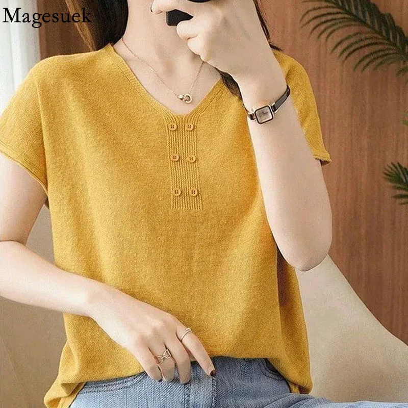 V-neck Ice Silk Knitted Shirt Women Summer 2021 New Cotton Short Sleeve Blouse for Women Casual Loose Office Lady Clothing 14660
V-neck Ice Silk Knitted Shirt Women Summer 2021 New Cotton Short Sleeve Blouse for Women Casual Loose Office Lady Clothing 14660