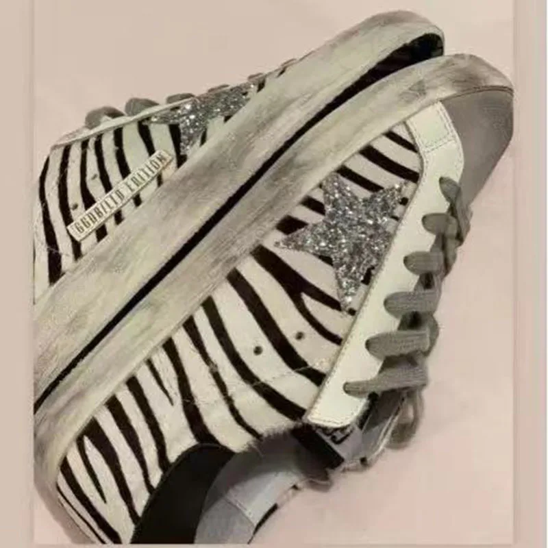 Новые осенние товары леопардовые парусиновые сникерсы из первого слоя воловьей кожи в стиле ретро небольшие грязные детские туфли кроссов... 
Новые осенние товары леопардовые парусиновые сникерсы из первого слоя воловьей кожи в стиле ретро небольшие грязные детские туфли кроссов...