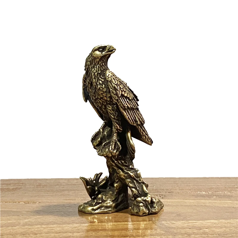 Handmade Brass Eagle Ornaments Accessories Vintage Pure Copper Bird Desk Decor Accessories Animal Home Decoration Mini Figurines
Handmade Brass Eagle Ornaments Accessories Vintage Pure Copper Bird Desk Decor Accessories Animal Home Decoration Mini Figurines