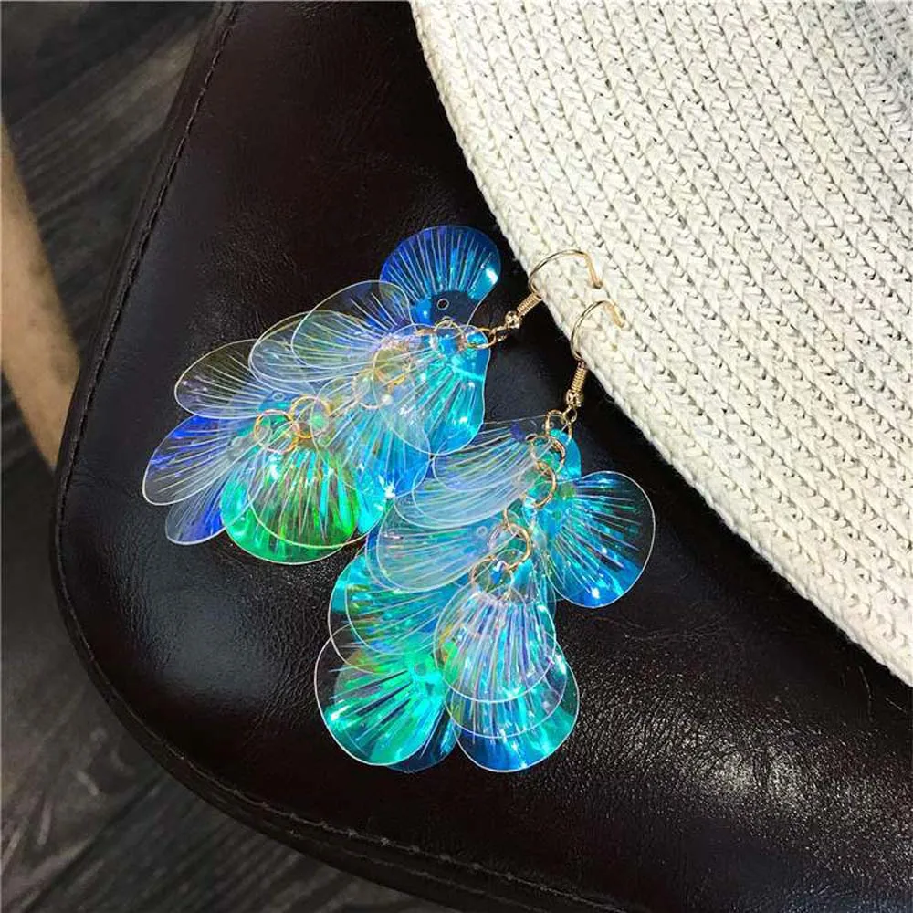 Fish Tail Pendant Exaggerated Dangle Earrings Super Fairy Temperament Long Tassel Sequins Earrings Woman Jewelry Accessories
Fish Tail Pendant Exaggerated Dangle Earrings Super Fairy Temperament Long Tassel Sequins Earrings Woman Jewelry Accessories
