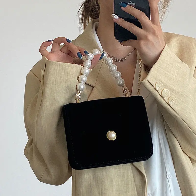 Retro Elegant Women's Luxury Handbag Leather Pearl Chain Black Suede Small Shoulder Messenger Bag Wedding Party Purse Sac a Main
Retro Elegant Women's Luxury Handbag Leather Pearl Chain Black Suede Small Shoulder Messenger Bag Wedding Party Purse Sac a Main