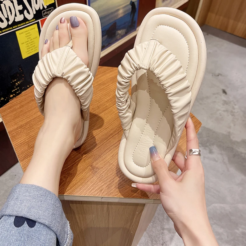2021 Women's Summer Flip Flops Fashion Slippers Shoes Ladies Flats With Sandals Slides Ladies Casual Slippers Woman Shoes
2021 Women's Summer Flip Flops Fashion Slippers Shoes Ladies Flats With Sandals Slides Ladies Casual Slippers Woman Shoes