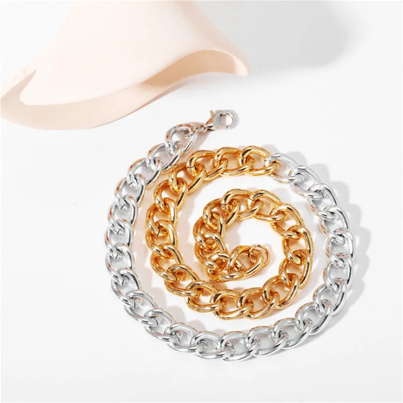 Creative Temperament Thick Gold and Silver Stitching Necklace Jewelry Accessories 2021
Creative Temperament Thick Gold and Silver Stitching Necklace Jewelry Accessories 2021