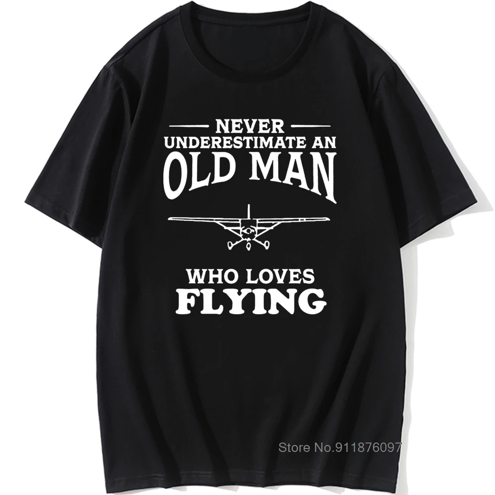 

Never Underestimate An Old Man Loves Flying T Shirt Pilot Airplane Retro Engineer Birthday Gift T-shirts