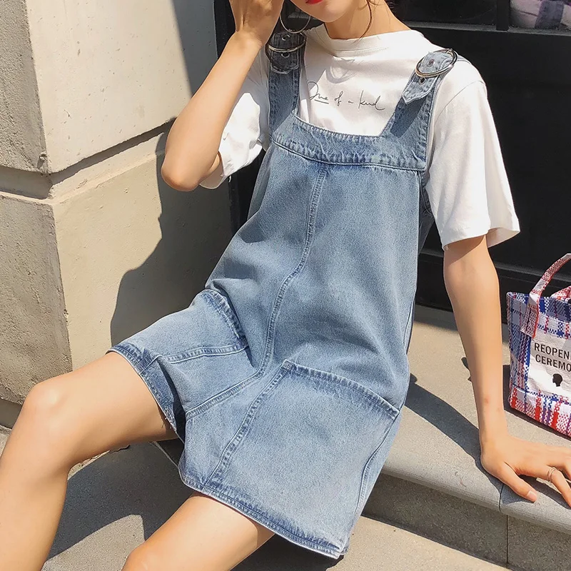 Korean Style Denim Strap One-piece Women's Spring And Summer Casual Loose And Thin Wide-leg Jumpsuit Sexy Romper
Korean Style Denim Strap One-piece Women's Spring And Summer Casual Loose And Thin Wide-leg Jumpsuit Sexy Romper