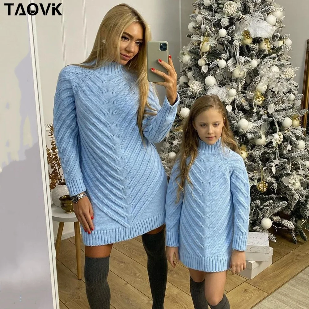 Женское плотное вязаное платье TAOVK, повседневное однотонное платье-свитер с длинным рукавом и высоким воротником, зимняя одежда
Женское плотное вязаное платье TAOVK, повседневное однотонное платье-свитер с длинным рукавом и высоким воротником, зимняя одежда