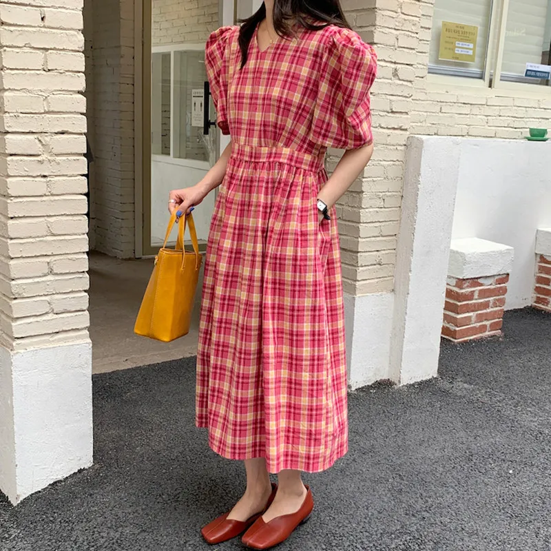 HziriP French Vintage Puff Sleeve Plaid V-Neck Casual High Waist Ladies 2021 All-Match Fashion Gentle Short-Sleeved Korean Dress
HziriP French Vintage Puff Sleeve Plaid V-Neck Casual High Waist Ladies 2021 All-Match Fashion Gentle Short-Sleeved Korean Dress