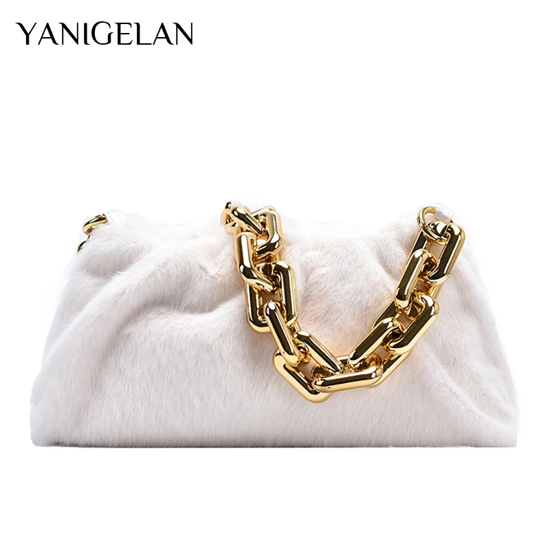 Fashion New Chain Fur Clutch Bag Quality Clutch Evening Party Purse Women Luxury Designer Cloud Bags 2021 Soft Lady Handbag Tote
Fashion New Chain Fur Clutch Bag Quality Clutch Evening Party Purse Women Luxury Designer Cloud Bags 2021 Soft Lady Handbag Tote