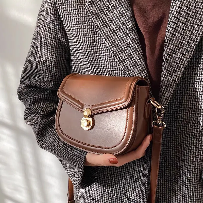 Small bag female cross-body 2021 new style of student fashion casual Internet red shoulder bag mini cell phone bag
Small bag female cross-body 2021 new style of student fashion casual Internet red shoulder bag mini cell phone bag