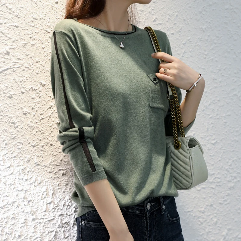 2020 Autumn and Winter New Knitted Ultra-fine Wool Sweater Woman O-neck Color Matching Cashmere Sweater Thin Bottoming Pullover
2020 Autumn and Winter New Knitted Ultra-fine Wool Sweater Woman O-neck Color Matching Cashmere Sweater Thin Bottoming Pullover