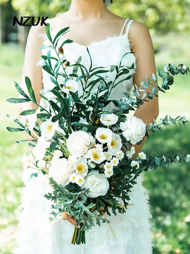 

NZUK White Flowers Western Bridal Hand Bouquets Artificial Silk Roses Green Eucalyptus Wedding Bouquet mariage Accessories