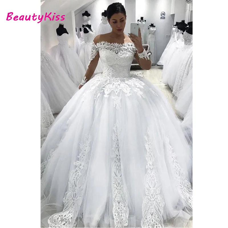Long Sleeves Ball Gown Wedding Dresses 2021 White Lace Appliques High Quality Off the Shoulder Bridal Dress
Long Sleeves Ball Gown Wedding Dresses 2021 White Lace Appliques High Quality Off the Shoulder Bridal Dress