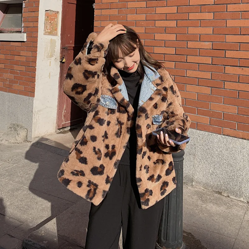 FNOCE 2020 winter women's jeans jackets fashion sexy leopard patchwork long sleeve loose plus velvet thickened warm denim coats
FNOCE 2020 winter women's jeans jackets fashion sexy leopard patchwork long sleeve loose plus velvet thickened warm denim coats