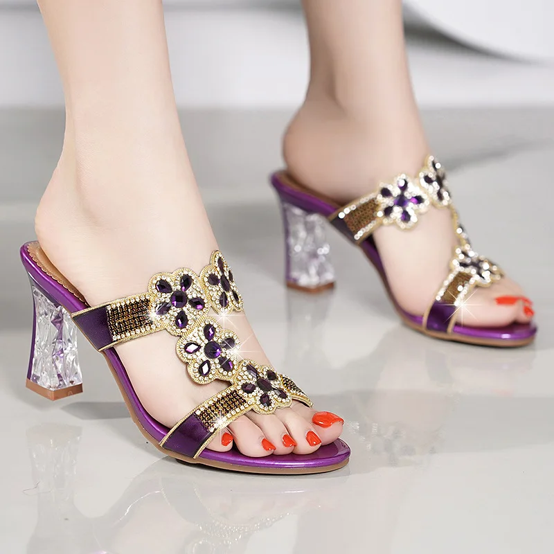 Diamond Sandals Fashion Gold Silver Women's Diamond Inlaid Crystal Leather Slippers Sexy New Women's Beach Shoes 2022 Summer
Diamond Sandals Fashion Gold Silver Women's Diamond Inlaid Crystal Leather Slippers Sexy New Women's Beach Shoes 2022 Summer