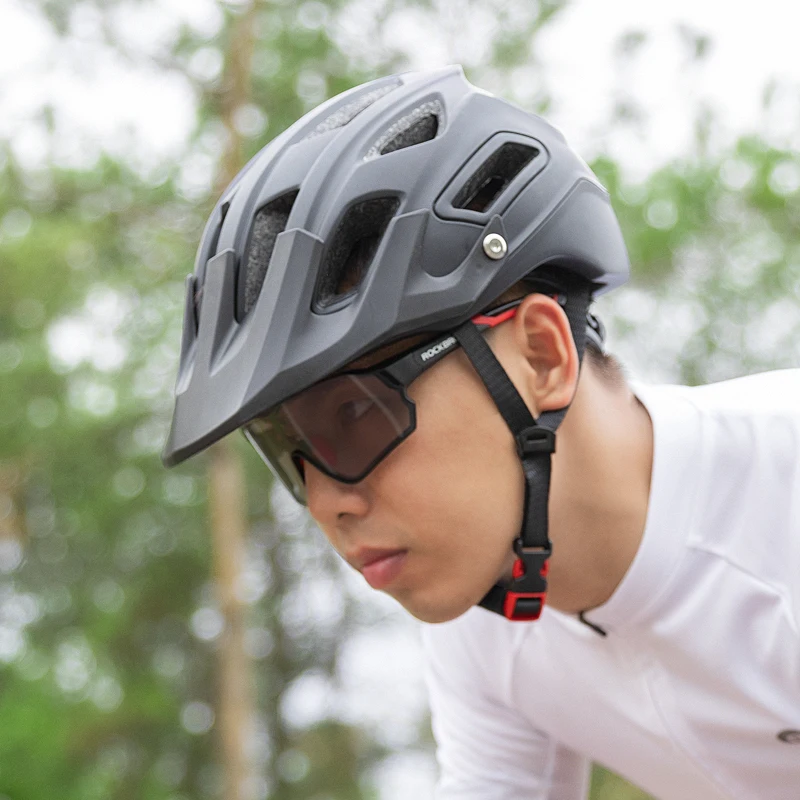 ROCKBROS Photochromatic Cycling Sunglasses Bicycle Glasses Men Women MTB Bike Glasses Color Change Hiking Fishing Sunglasses
ROCKBROS Photochromatic Cycling Sunglasses Bicycle Glasses Men Women MTB Bike Glasses Color Change Hiking Fishing Sunglasses