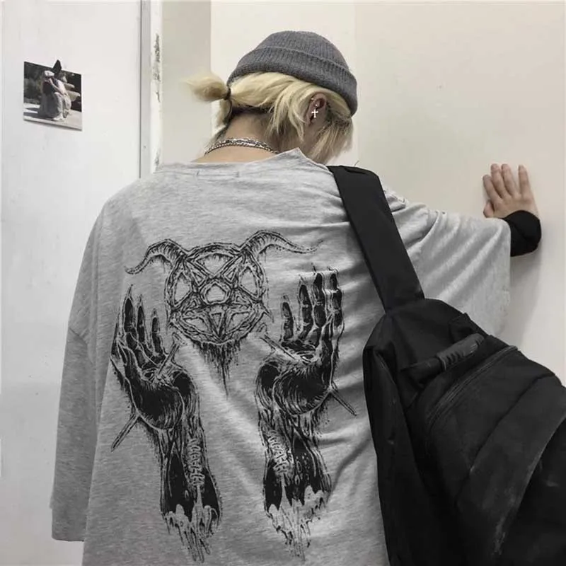 Girls Harajuku Loose Short Sleeve Women T-shirts Gray Goth Devil Star Hand Print Women T Shirt Crew Neck Lady T-shirt Top Tees
Girls Harajuku Loose Short Sleeve Women T-shirts Gray Goth Devil Star Hand Print Women T Shirt Crew Neck Lady T-shirt Top Tees