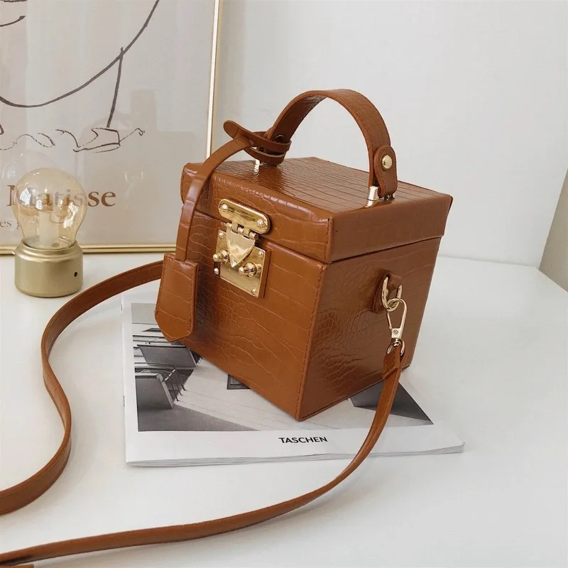 Designer Women's Box Leather Bag-Tote Fashion Button Crossbody Handbag PU Messenger Handbags Female Top-handle Bags New Clutchs
Designer Women's Box Leather Bag-Tote Fashion Button Crossbody Handbag PU Messenger Handbags Female Top-handle Bags New Clutchs