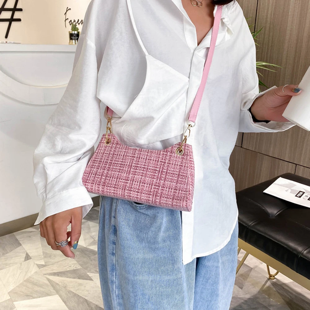 Outdoor Shopping Accessaries Supplies Vintage Woolen Crossbody Bag Women Autumn Winter Fashion Sling Shoulder Pouch
Outdoor Shopping Accessaries Supplies Vintage Woolen Crossbody Bag Women Autumn Winter Fashion Sling Shoulder Pouch