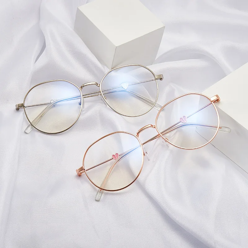 Heart Pattern Leg Nearsighted Glasses Finished Student Literary Spectacle Women Myopia Glasses Optical Eyewear -0.5 -1.5 To -4.0 
Heart Pattern Leg Nearsighted Glasses Finished Student Literary Spectacle Women Myopia Glasses Optical Eyewear -0.5 -1.5 To -4.0