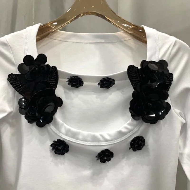 Cacah Up 2021 summer women's white pure cotton three-dimensional flower long-sleeved T-shirt crop top fashion T-shirt
Cacah Up 2021 summer women's white pure cotton three-dimensional flower long-sleeved T-shirt crop top fashion T-shirt