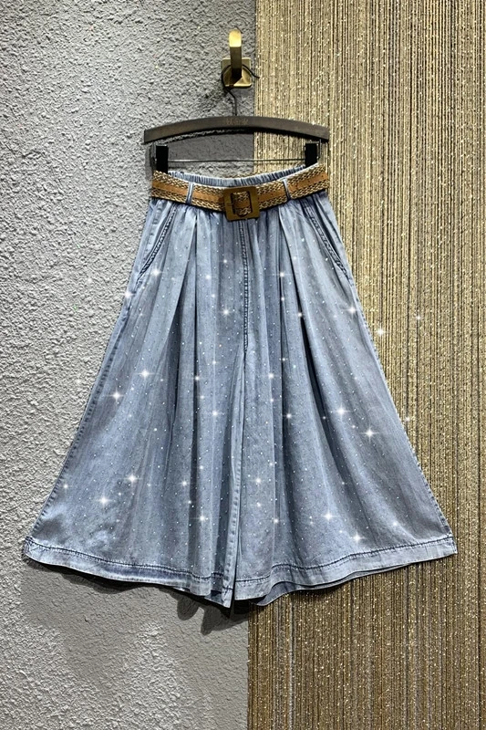 High Waist Thin Jeans for Women Embroidery Summer Elastic High Waist Denim Pants Female Loose A Line Wide Leg Cropped Pants
High Waist Thin Jeans for Women Embroidery Summer Elastic High Waist Denim Pants Female Loose A Line Wide Leg Cropped Pants