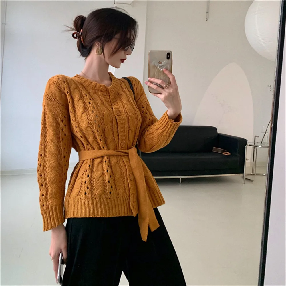 Elegant Women Single-Breasted Open Front Long Sleeve Sweater With Waistband Solid Color Twist Knitted Cardigan Autumn Winter
Elegant Women Single-Breasted Open Front Long Sleeve Sweater With Waistband Solid Color Twist Knitted Cardigan Autumn Winter